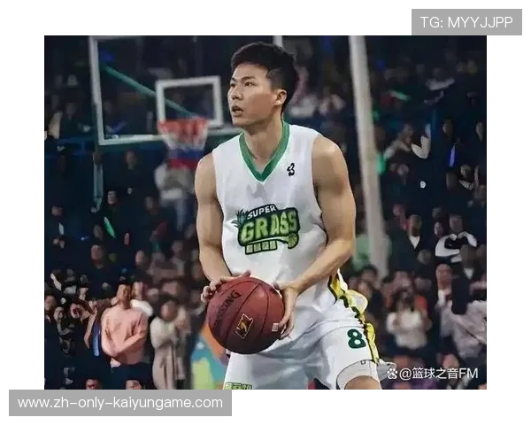 主持人爆料：男篮球员夜会网红引争议